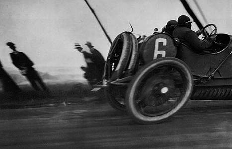 jacques-henri_lartigue_delage_au_grand_prix_automobile_club_de_france_1912_.jpg