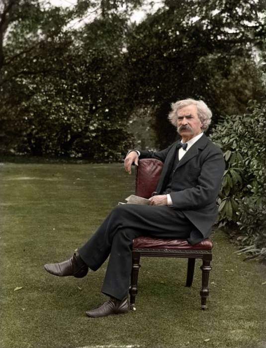 mark_twain_1900.jpg mark_twain_1900.jpg